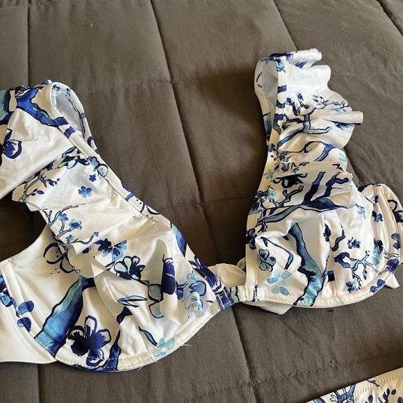 Vilebrequin Swimsuit Blue White Cherry Blossom Bikini Size Large - Picture 2 of 8